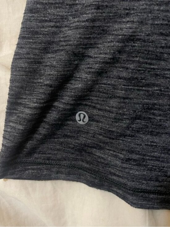 Lululemon Run For Gold Tank Size 6 - Picture 5 of 7